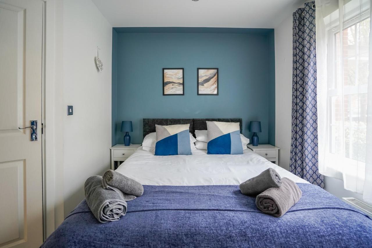 The Augustine - Modern Two Bed Ground Floor Apartment With Parking كانتربيري المظهر الخارجي الصورة